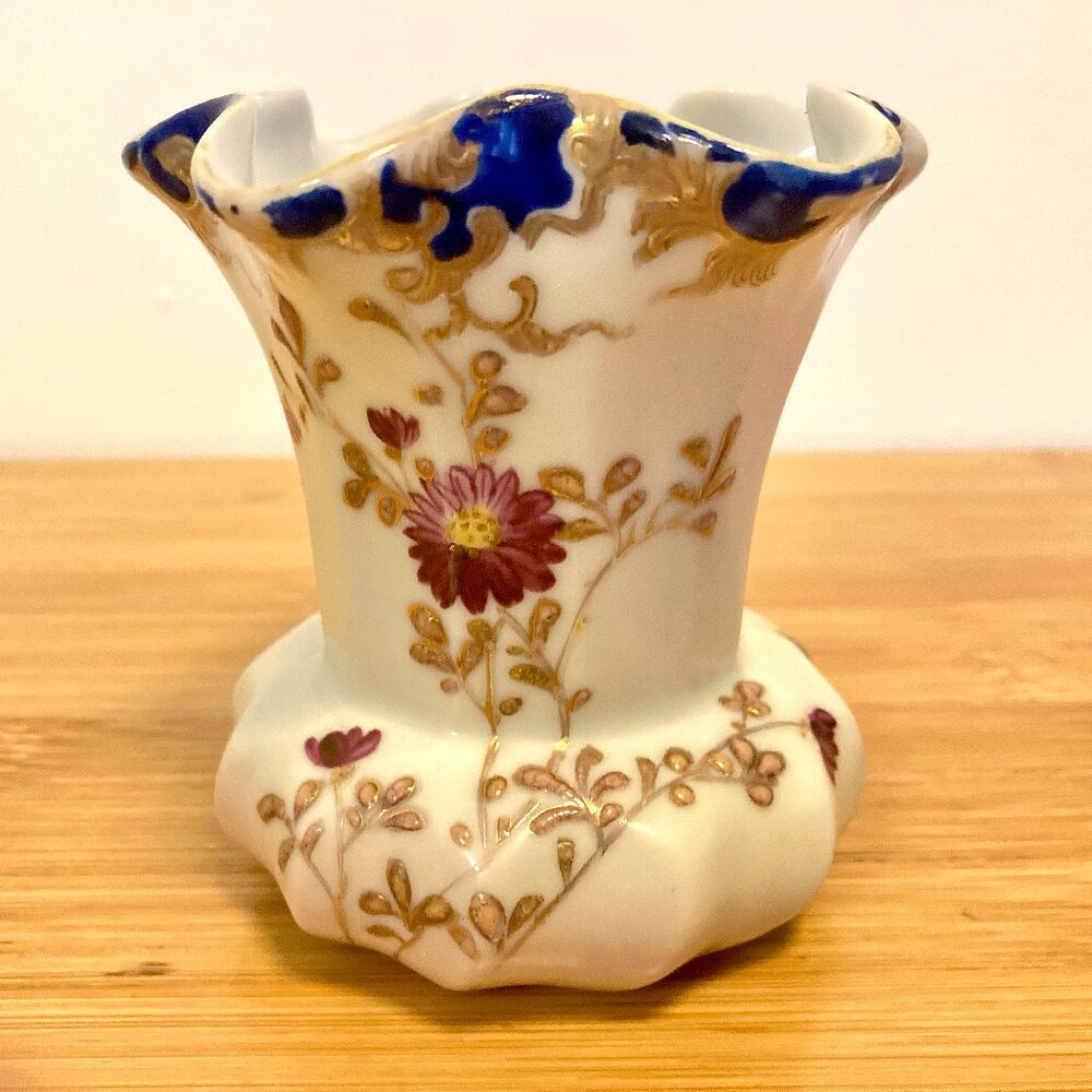 Darling 50s Vintage Victorian Floral Small Hand Painted VASE 3 3/4" tall